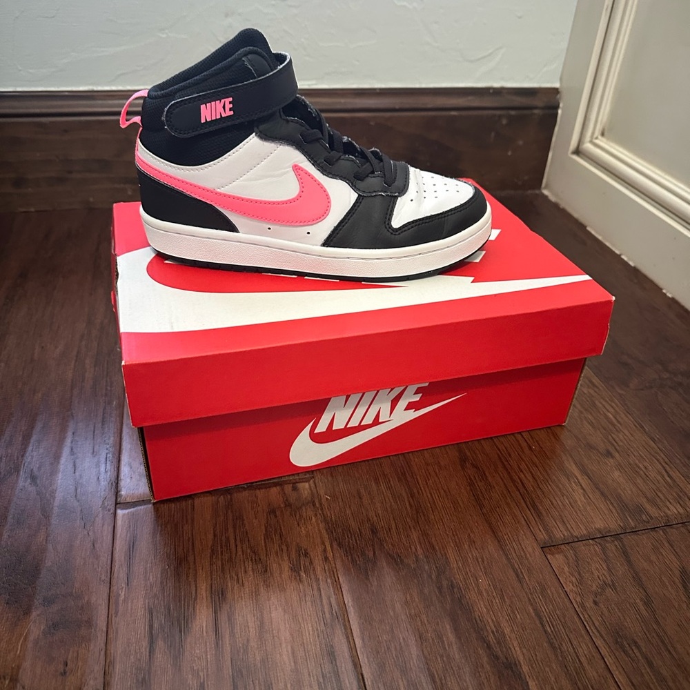 Nike Black and Pink High-Tops